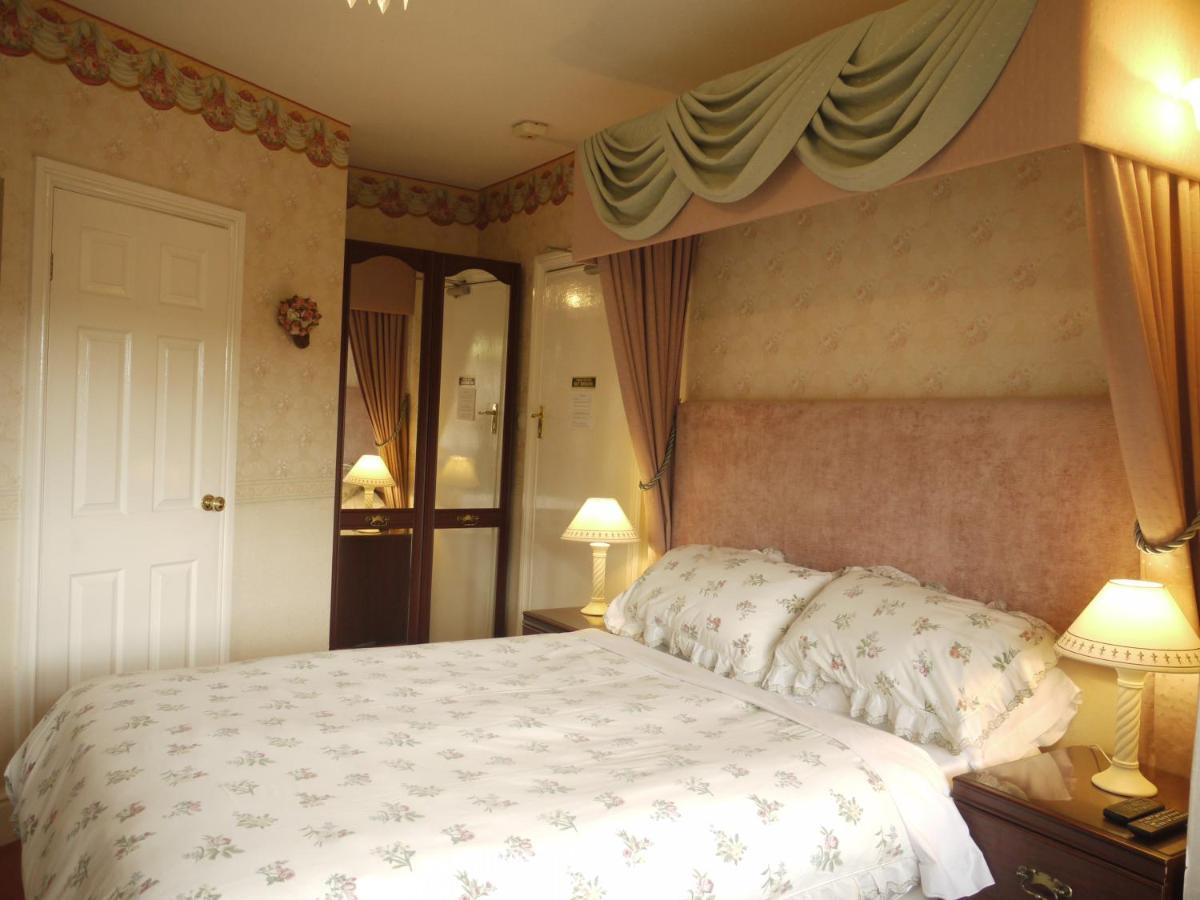 Moonraker House Hotel Stratford-upon-Avon Exterior photo